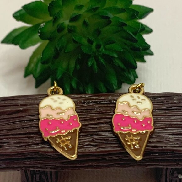 Ice Cream Cone, Ice Cream Earring, Funny Food Earring, Silly Earring, Gift Idea - Picture 2 of 5